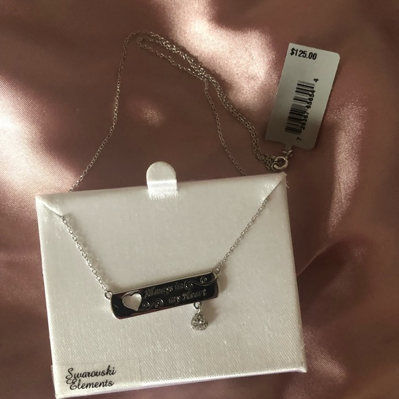 silver necklace - Picture 2 of 4